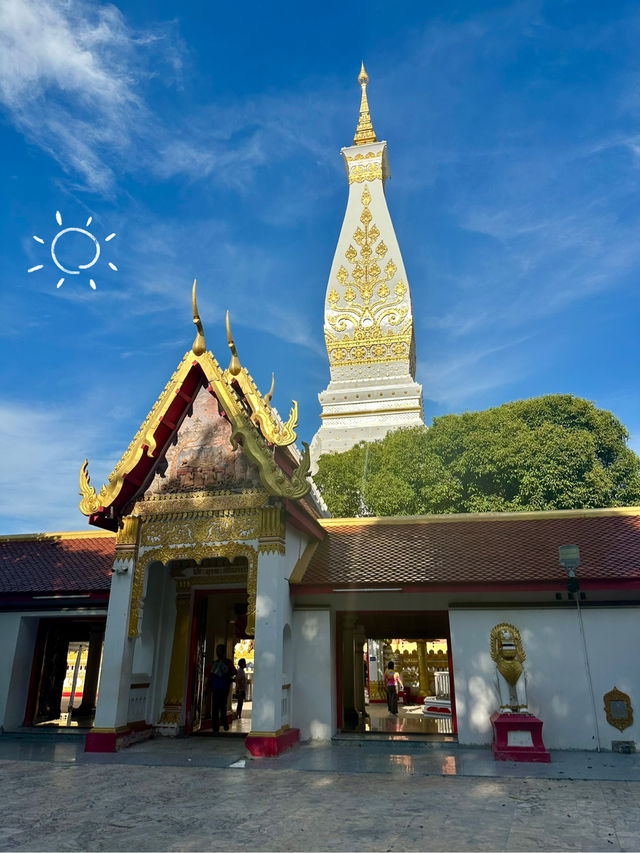 🌟 พระธาตุพนม สัญลักษณ์แห่งศรัทธาลุ่มน้ำโขง