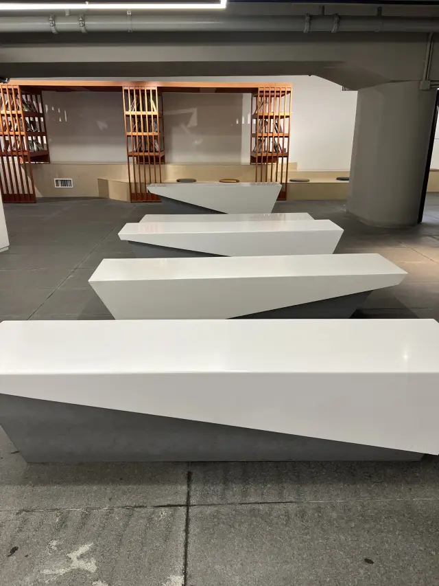 Stories of King Sejong and Admiral Yi Sun-sin