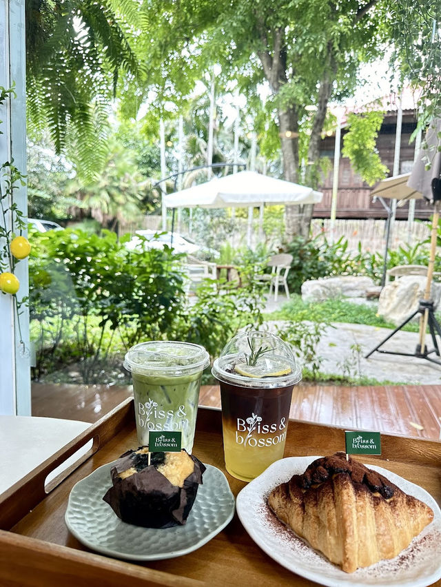 🥙 Bliss & Blossom Lampang