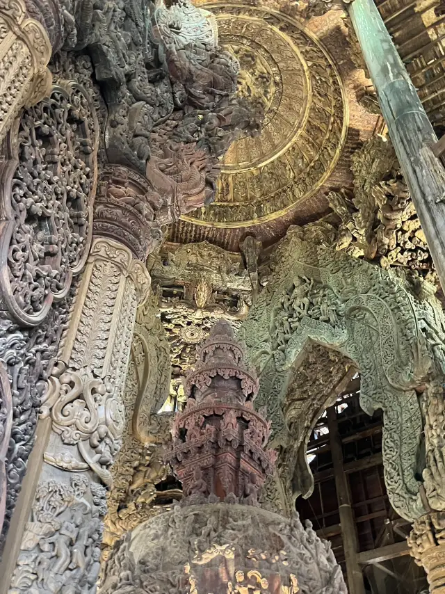 Marvel Universe: Inside the Sanctuary: A Universe Carved in Wood 🌌✋