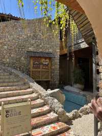 Yuhu Village : Stone Houses & Snow Mountain