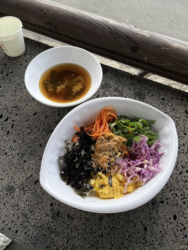 济州岛自然美景与烟火美食交织的舒心体验 💗 济州岛自然美景与烟火美食交织的舒心体验 💗