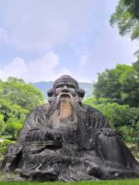 中國泉州 洛陽古街 古橋 弘一大師 老子石雕像