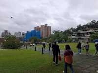 政大達賢圖書館是政治大學近年最具代表性的校園地標之一,以現代感十足的建築設計,重新定義大學圖書館的樣貌