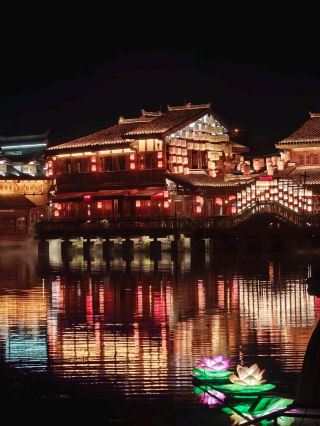 燈籠、豬肉與烈酒：麗莊古鎮三日遊