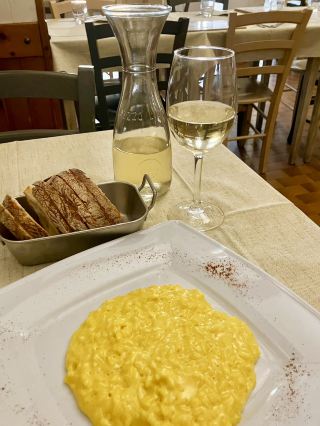 🍝 I Found Milan's Best Meal – in an Empty Restaurant!