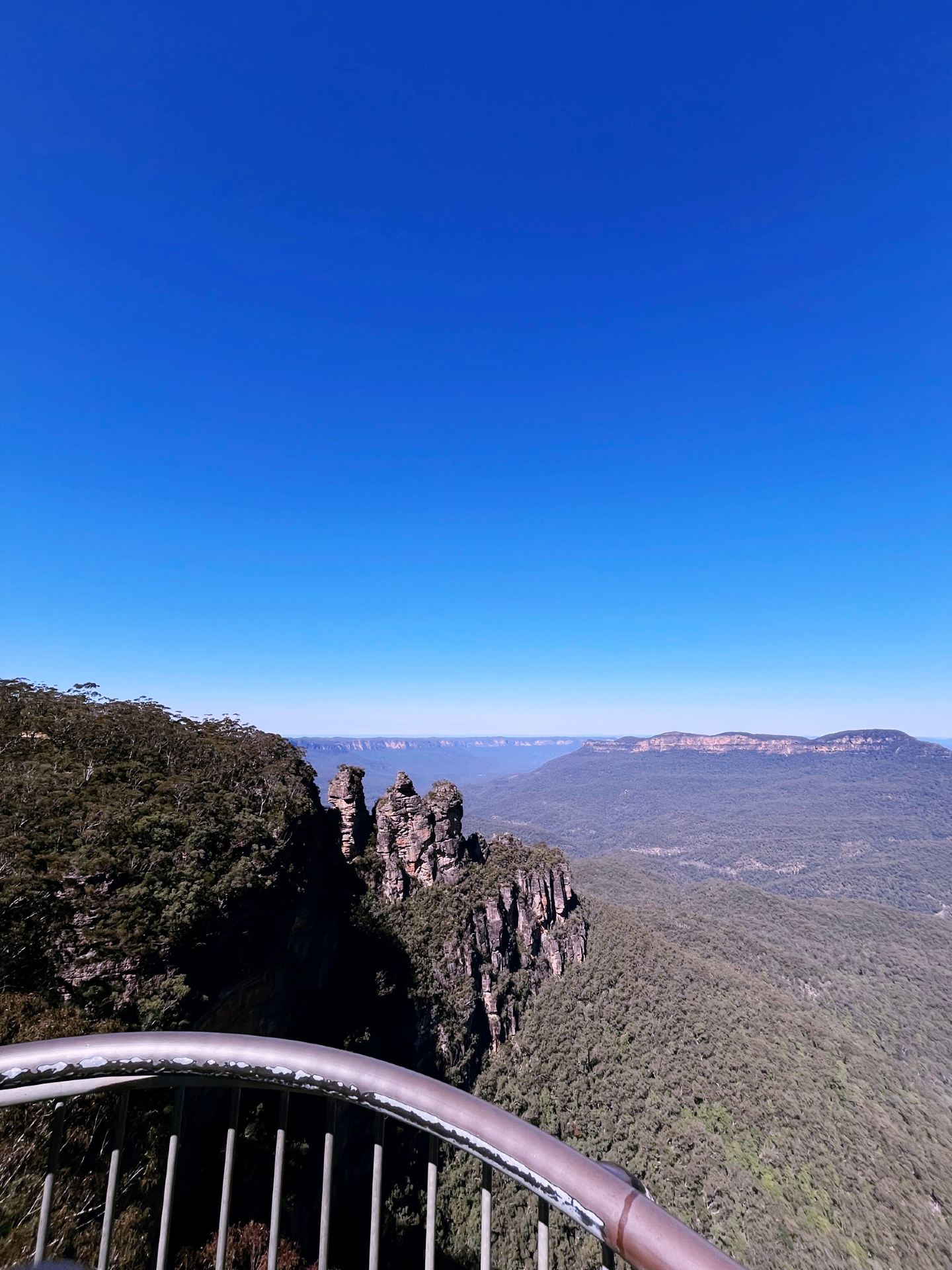 THE BLUE MOUNTAINS — A VIEW I’LL NEVER FORGET