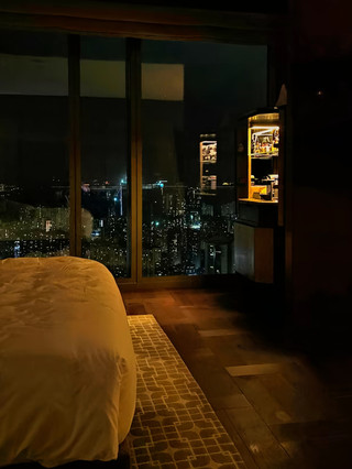 🏨✨ มาเซินเจิ้นทั้งที ต้องปักหมุดโรงแรมหรูแห่งนี้! พักผ่อนสบาย ใกล้แลนด์มาร์กยอดฮิต 🌃