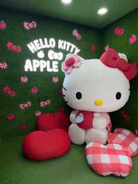 Hello Kitty Apple Cafe