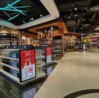 Lisbon Airport - WOW 