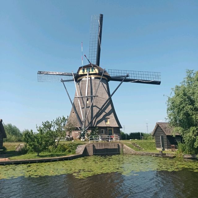 The beautiful windmills of Kinderdijk, Hollan