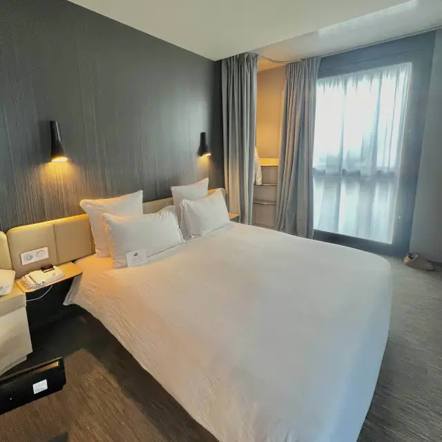 파리 2구역 가성비 호텔: OKKO Hotel