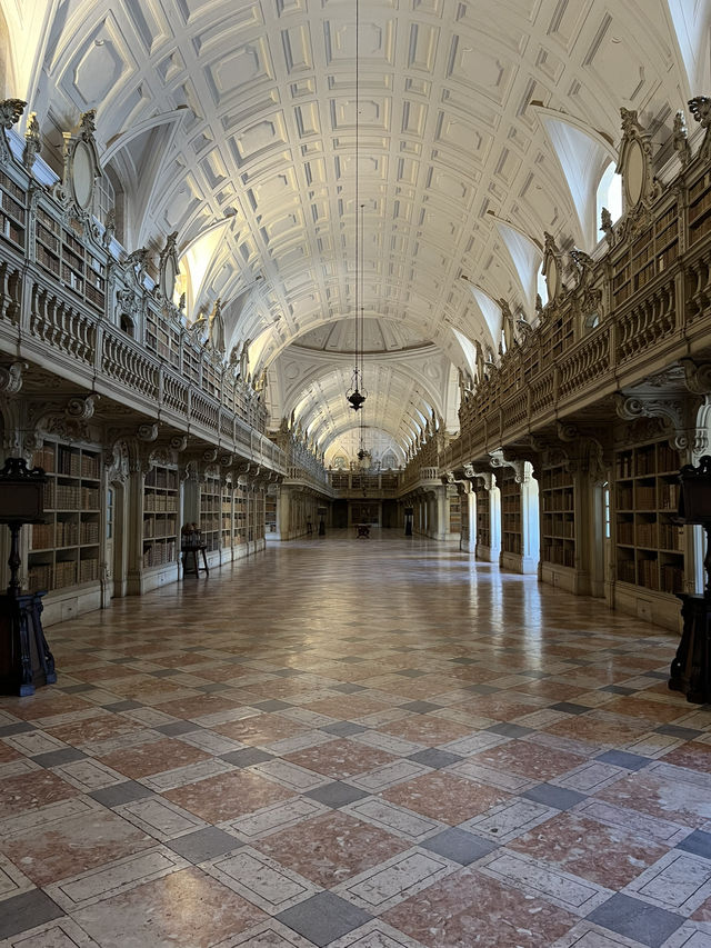 Mafra National Palace: Portugal’s Majestic Baroque Wonder