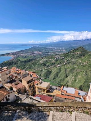 The high peak in Taormina