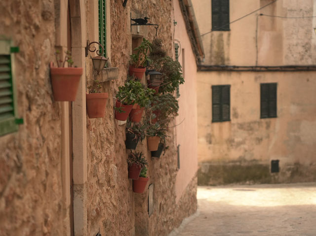 Step back in time in the village of Valldemossa in Mallorca…