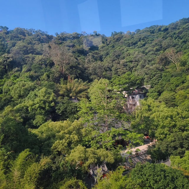 Baiyun Mountain: Where Clouds Kiss the Earth ☁️🏞️
