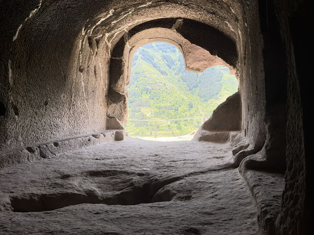 The cheapest way to visit Vardzia