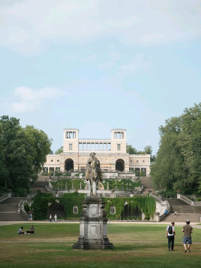 Prussian Paradise: Sanssouci Palace in Potsdam! 🌿🏰