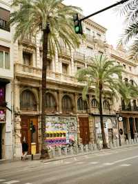 🌿🏛️ Weekend Getaway in Valencia: Old Town & City Charm 🏰🌸