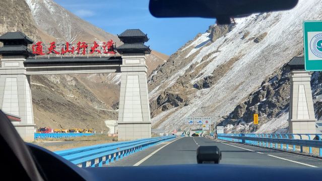 8-Day Private Car Tour in Kashgar: An Exceptional and Worry-Free Experience with a Thoughtful Driver.