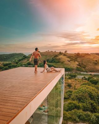 Lombok: Where Dreams Come True! Join @zilmizola and @milarosa__ in This Enchanting Paradise!