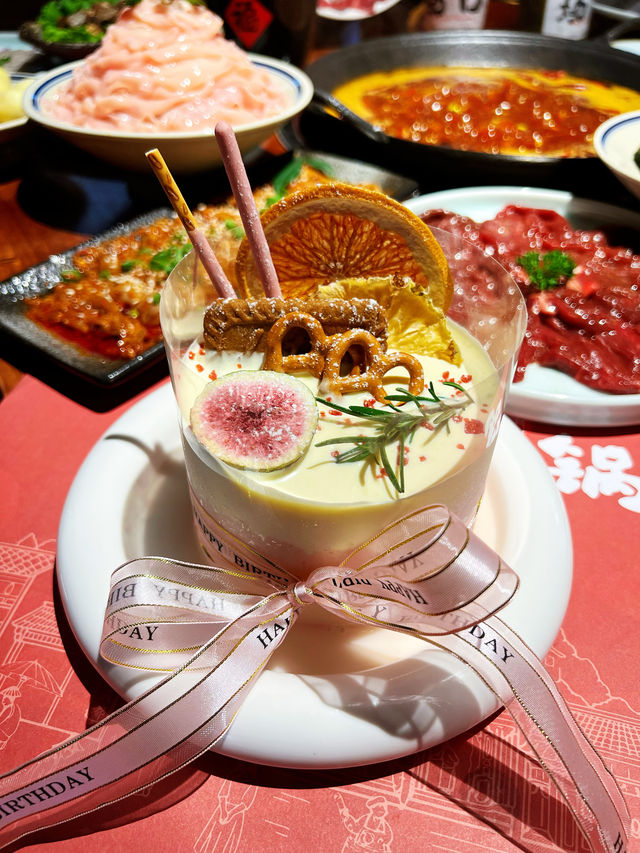 The treasure is the must-try traditional Chengdu hotpot in the zoo.