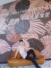 在這座高空藝術之處俯瞰整個版納的風景