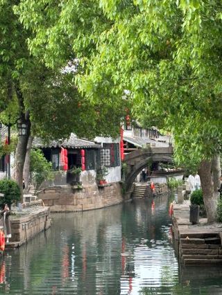 比起西塘，更鍾情這個永久免費嘅江南古鎮|||呢度可以滿足你對所有江南水鄉嘅浪漫幻想。每當黃昏。