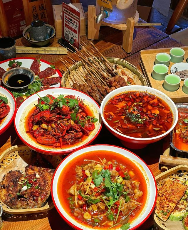西昌探店－難以置信這是一家宵夜店。