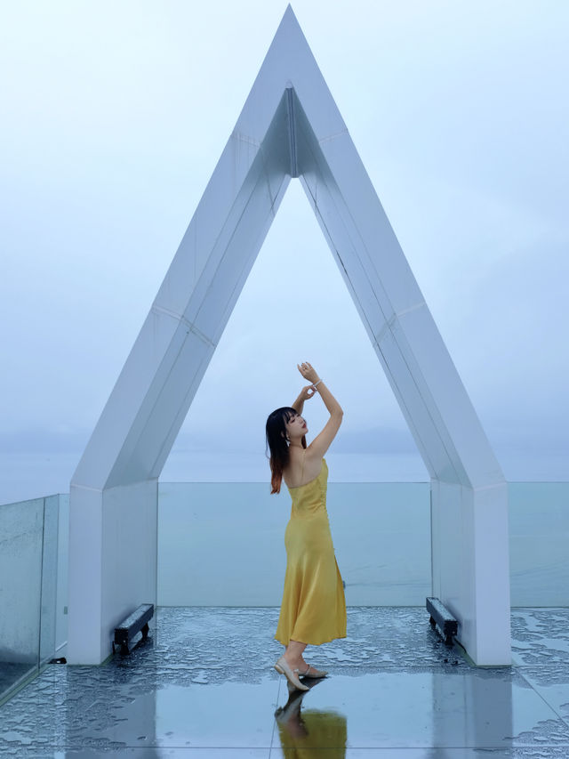 冬日反向旅遊｜大鵬枕海浪而眠的「白教堂」