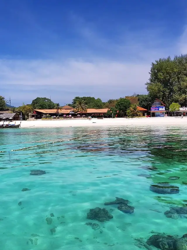 A super detailed guide to Koh Lipe, Thailand for the Chinese New Year holiday is here!
