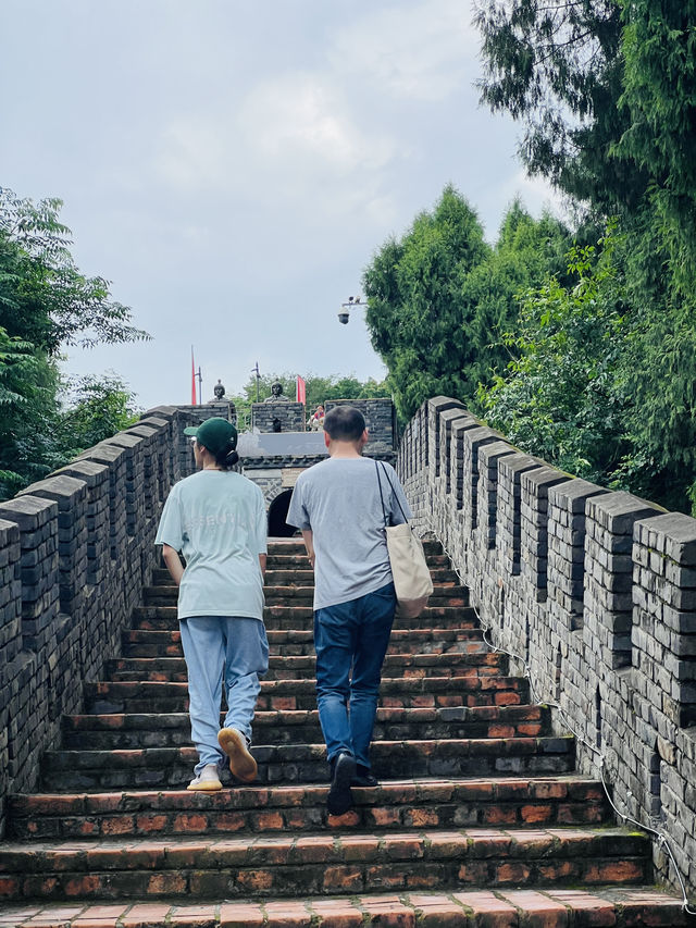 洛帶金龍長城，一起爬山看風景