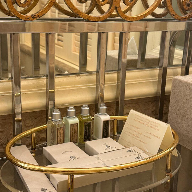 😍來澳門玩，我強烈推薦你哋住呢間法式復古酒店——澳門萊斯酒店😎。 
