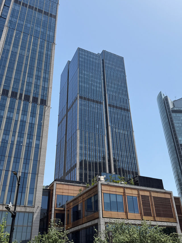 Shanghai – Where Tradition Meets the Future