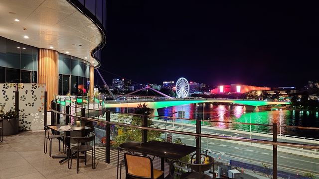布里斯班W酒店嘅驚喜套房真係太正啦，位置絕佳設計超型