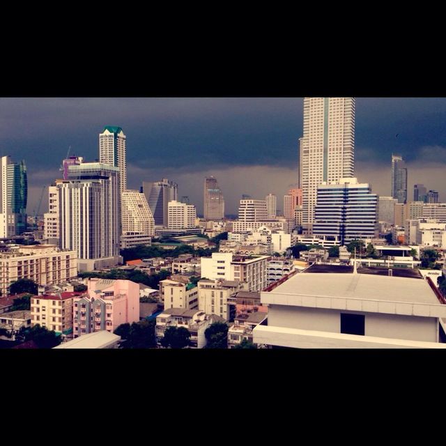是隆優尼可酒店 | Silom Unique Hotel   酒店評分：7/10   地址：5