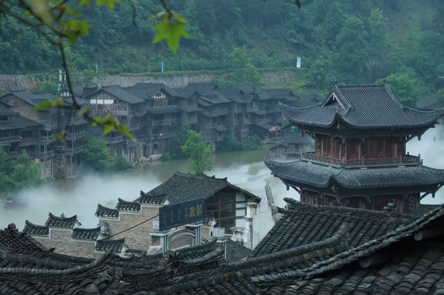 迷霧中的烏江寨