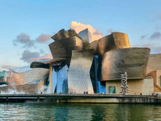 Bilbao's Ultimate Must-Visit Spots: Unlocking Art and Passion with One Click