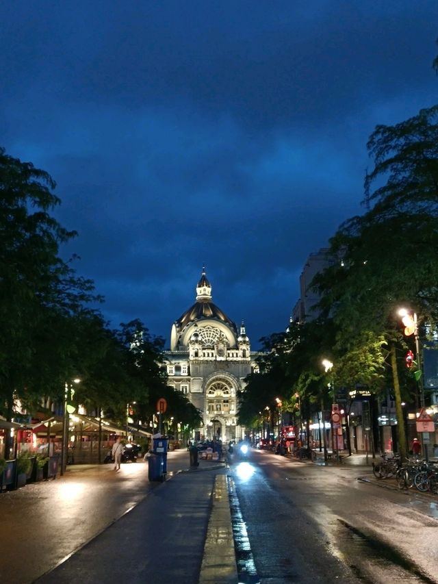 Discover Antwerp – Where History Meets Modern