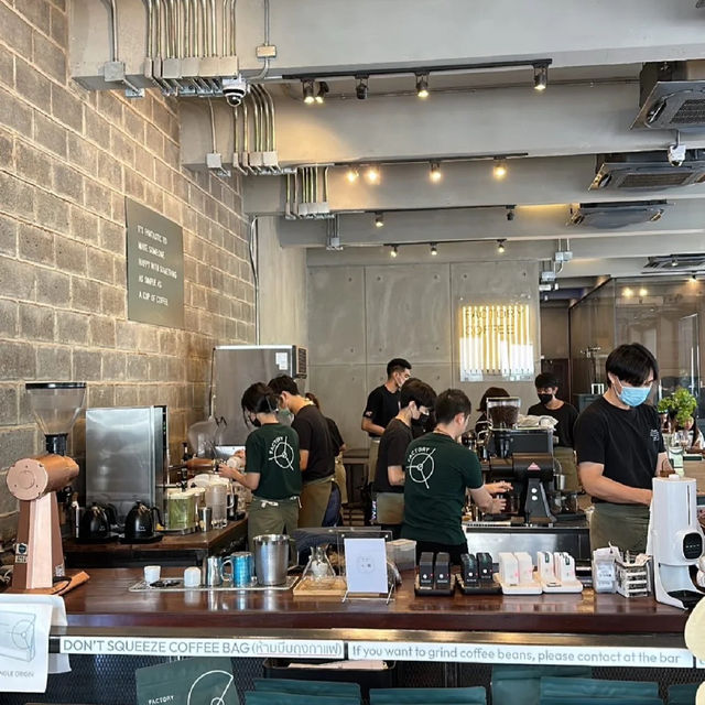 🏭🤎공장에서 만난 완벽한 커피, 모스크바 한 잔에 반했습니다!