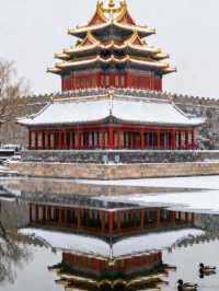 震撼!故宮角樓雪後鎏金,600年歷史美成水墨畫