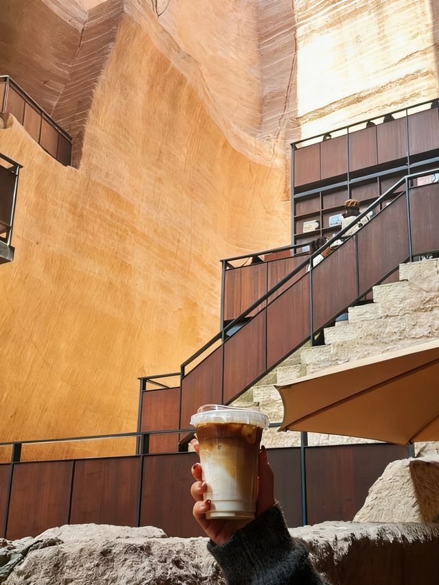 廢棄採石場變「光之書房」！仙都這處改造太絕了