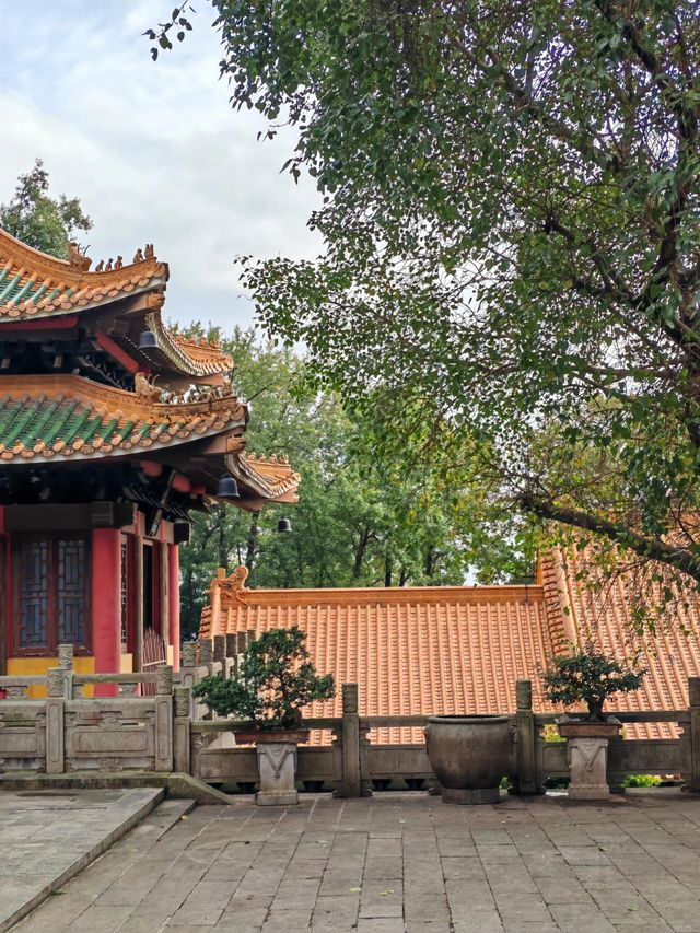 江門圭峰山|綠湖如碧玉嵌翠嶺 環湖暢遊醉氧吧 江門圭峰山|綠湖如碧玉嵌翠嶺 環湖暢遊醉氧吧