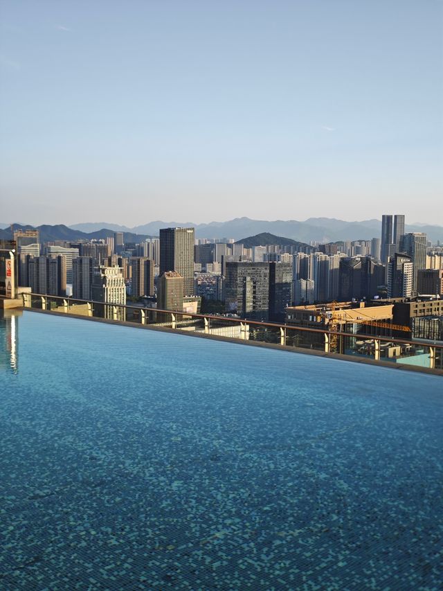 我宣佈找到杭州高空酒店的天花板了！