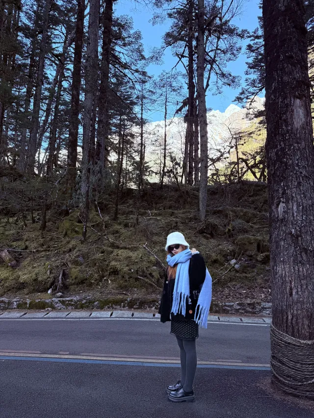 11月底，週末去海螺溝泡個溫泉