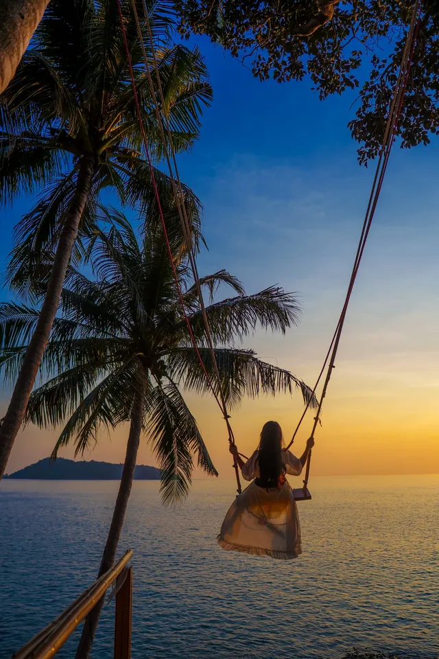普吉島網紅咖啡｜被烤鱸魚和焦糖麵包圈粉了