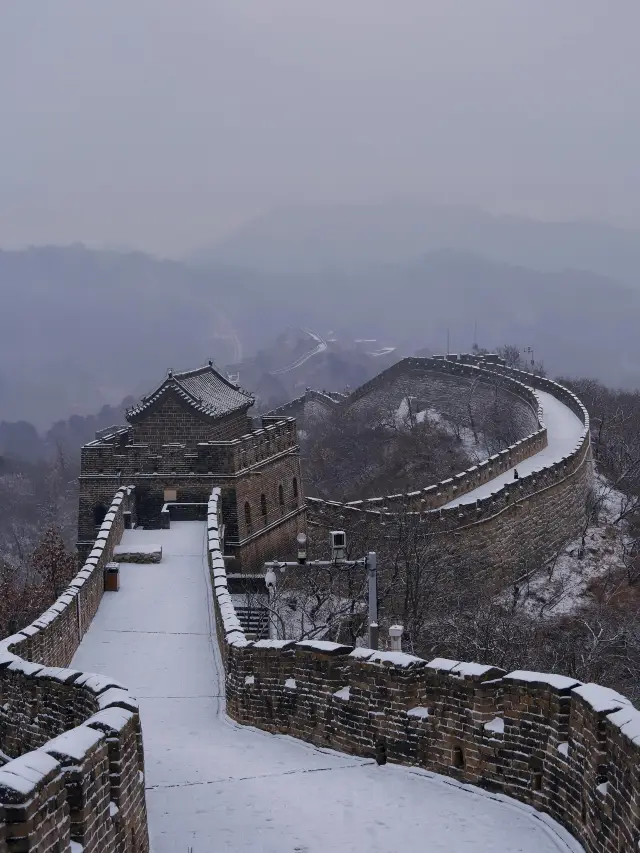 Пекин·Первый снег｜Великая стена стала как тушевая живопись