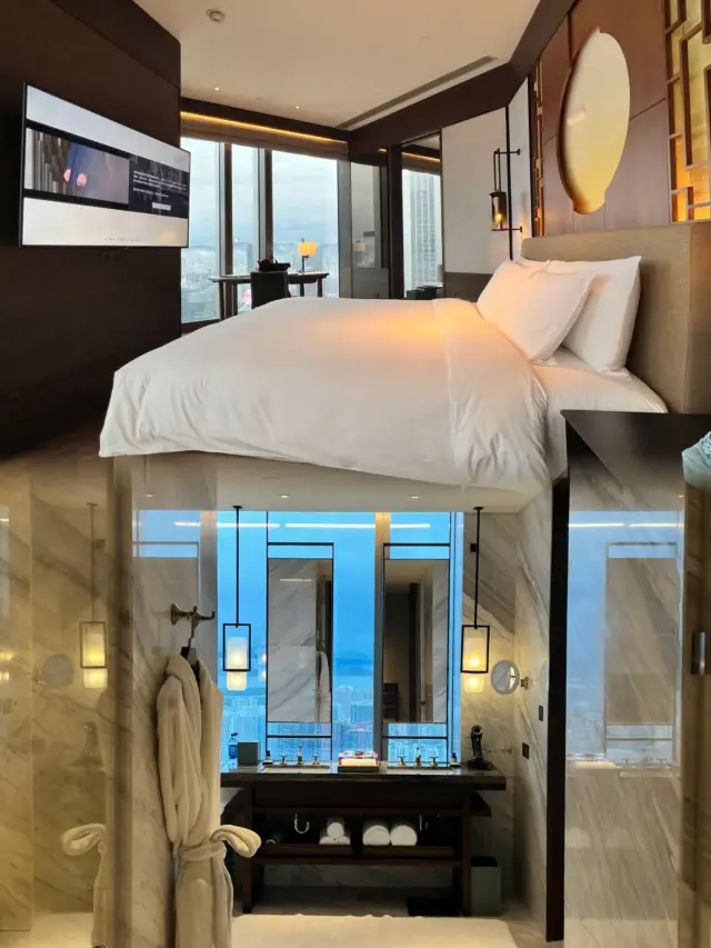 On a business trip to Shenzhen, the only hotel I've stayed at three times is this one!