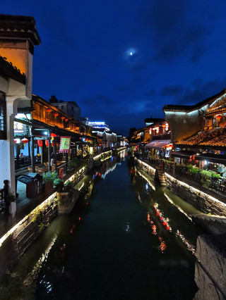 Xinshi Ancient Town, Deqing | Stunning night views, a less crowded Jiangnan water town
