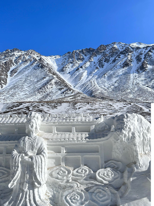 コレクション ing mountains Touch the ice and snow of the Qilian Mountains at Gangshika